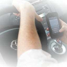 iPhones to Block Drivers from Texting